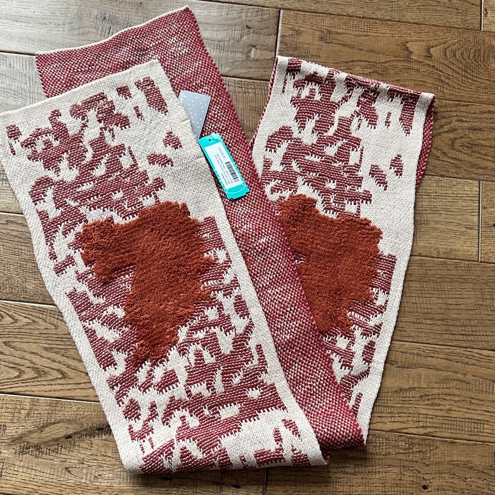Daniel Rainn Burnt Orange and Cream Knit Scarf